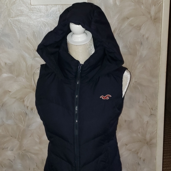 Hollister Hooded Vest - Picture 1 of 12